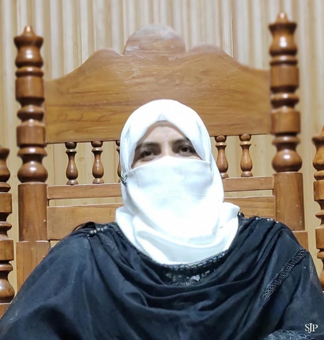 Ms. ANEELA SARFARAZ Advocate
