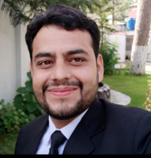 Mr. MUSAWAR ASLAM Advocate